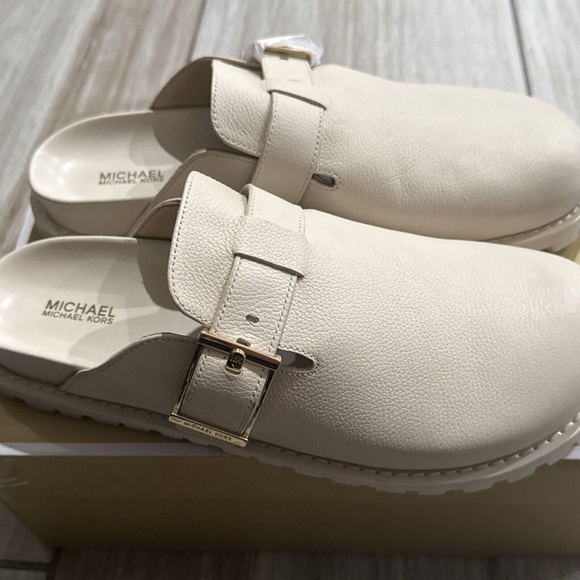 Michael Kors Easton Flat Leather Clog Light Cream Size 10 - Picture 3 of 7